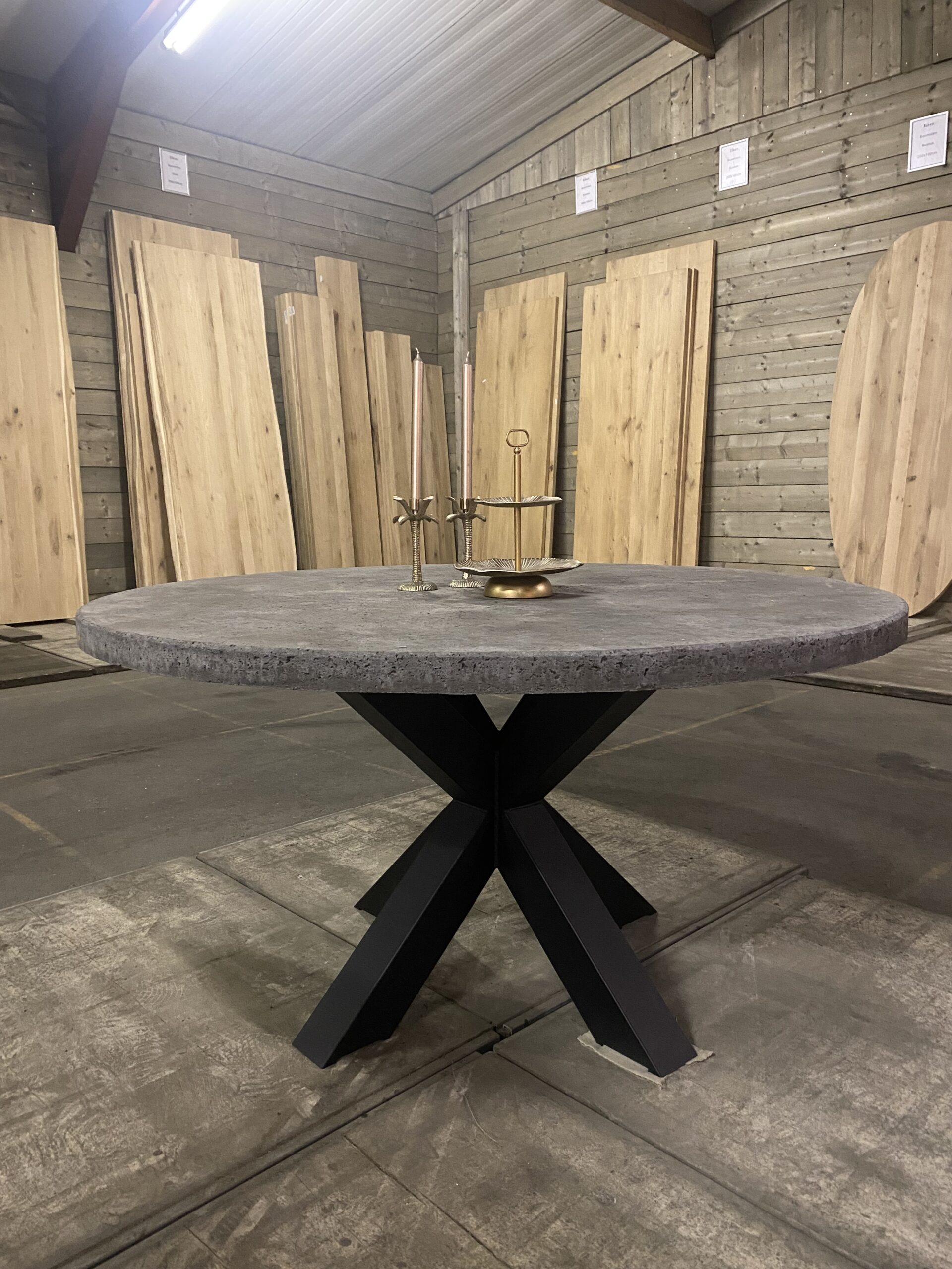 meditatie Hertog onderzeeër Beton tafel rond 140 cm | Houthandel Gorinchem